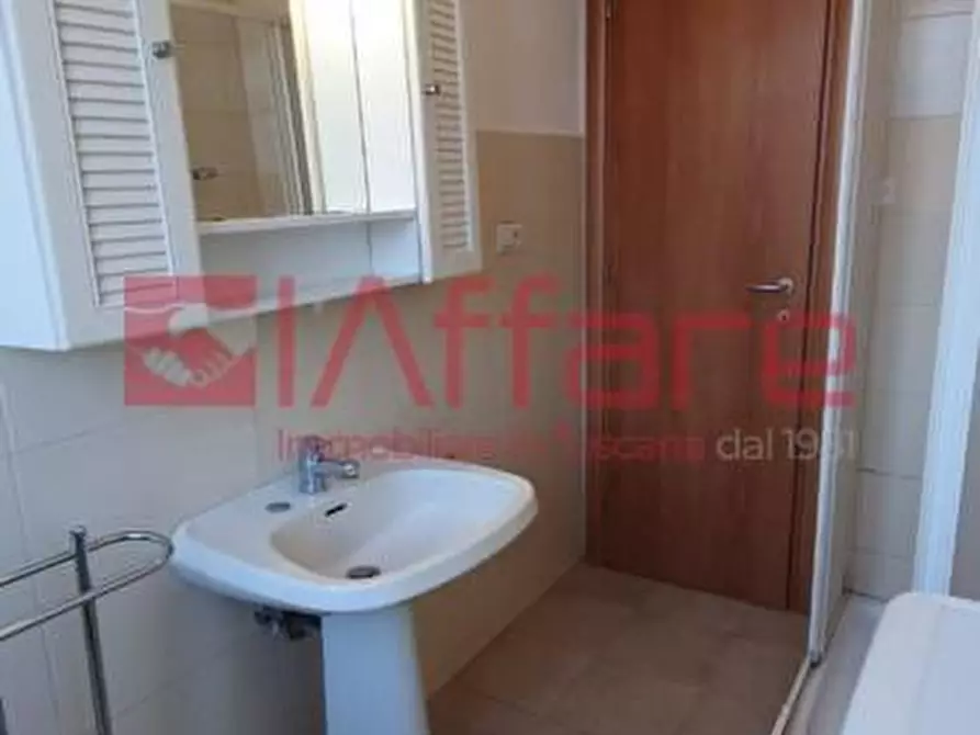 Immagine 17 di Appartamento in affitto  a Pontedera