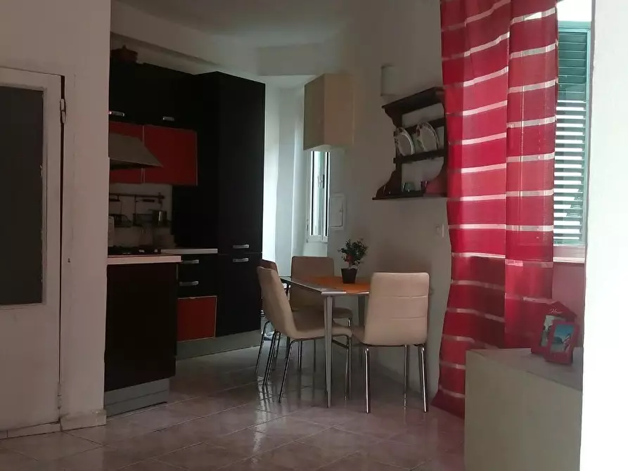 Immagine 3 di Appartamento in vendita  a Livorno
