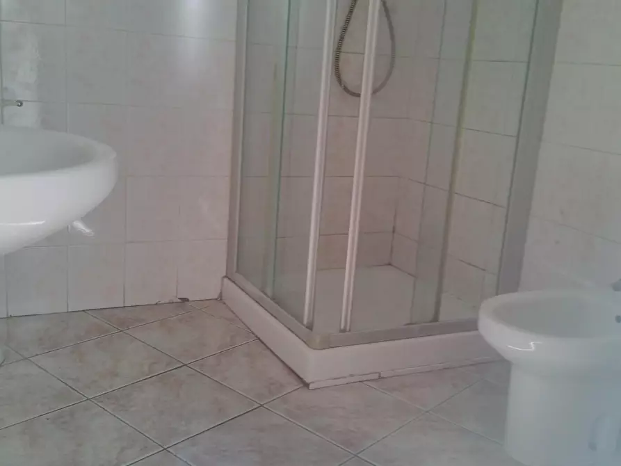 Immagine 12 di Appartamento in vendita  a Livorno