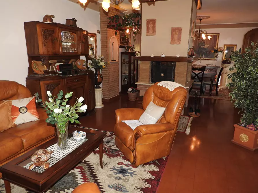 Immagine 16 di Casa colonica in vendita  a Cecina