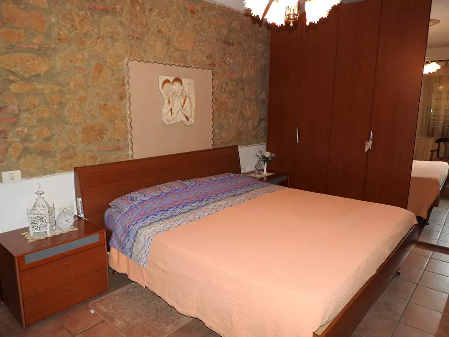 Immagine 21 di Casa colonica in vendita  a Cecina