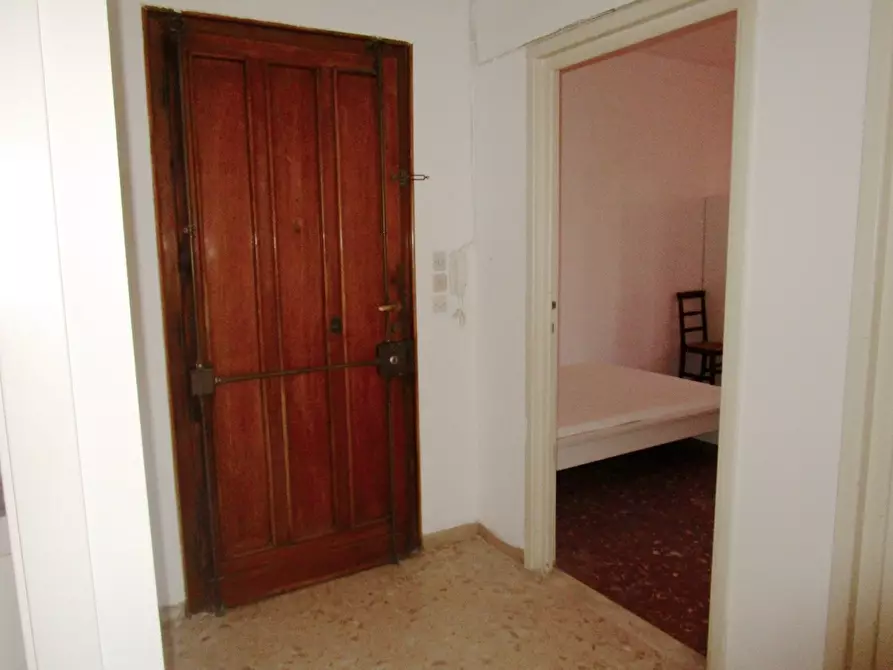 Immagine 8 di Appartamento in affitto  a Pisa