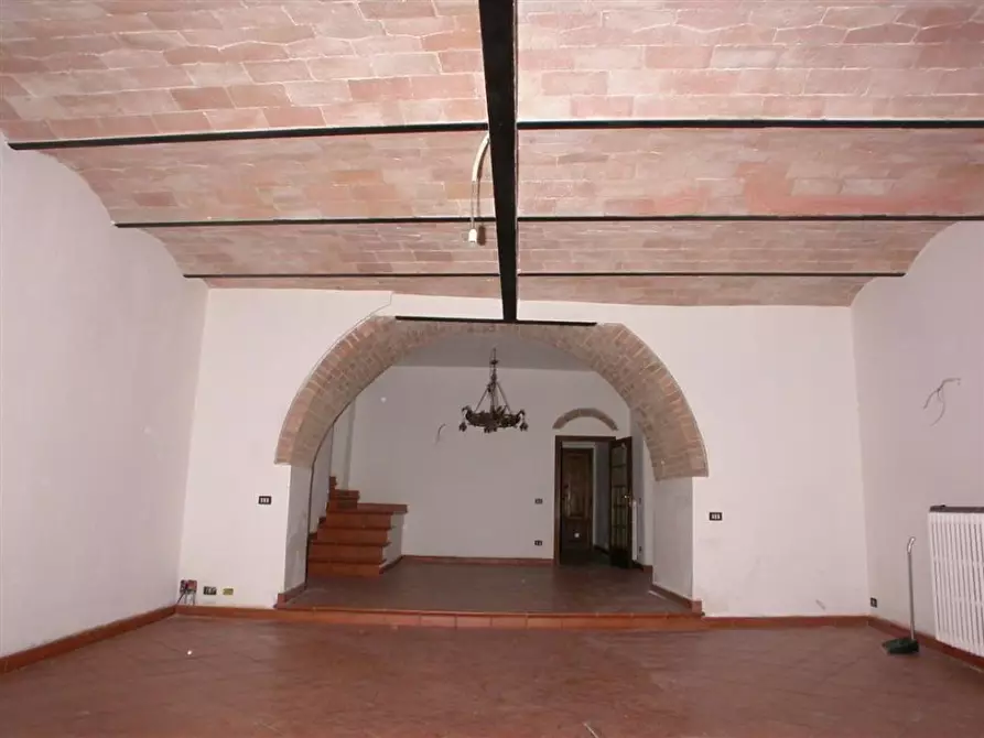 Immagine 17 di Casa colonica in vendita  a Montespertoli