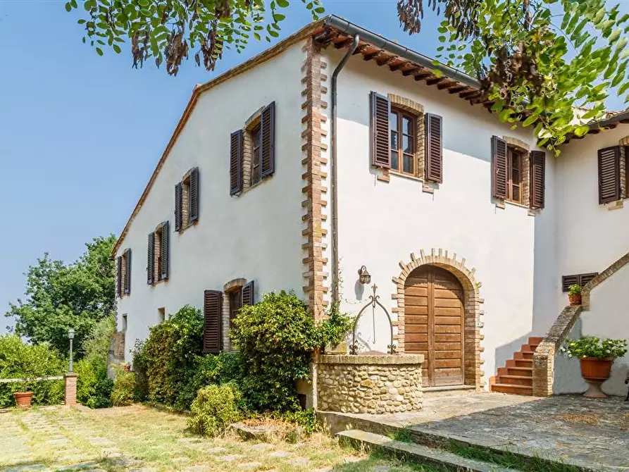 Immagine 2 di Casa colonica in vendita  a Montespertoli