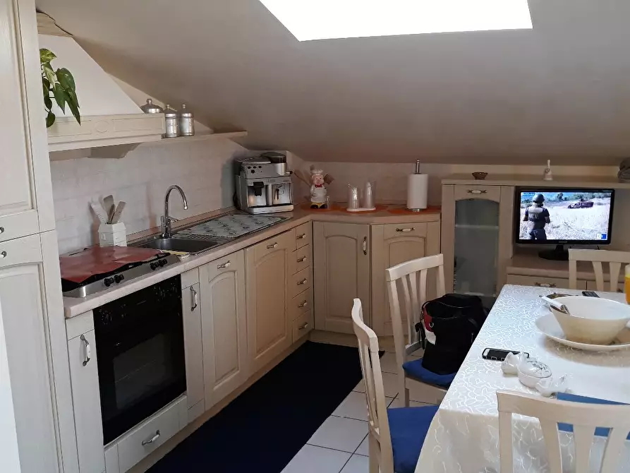 Immagine 13 di Mansarda in affitto  a Rosignano Marittimo