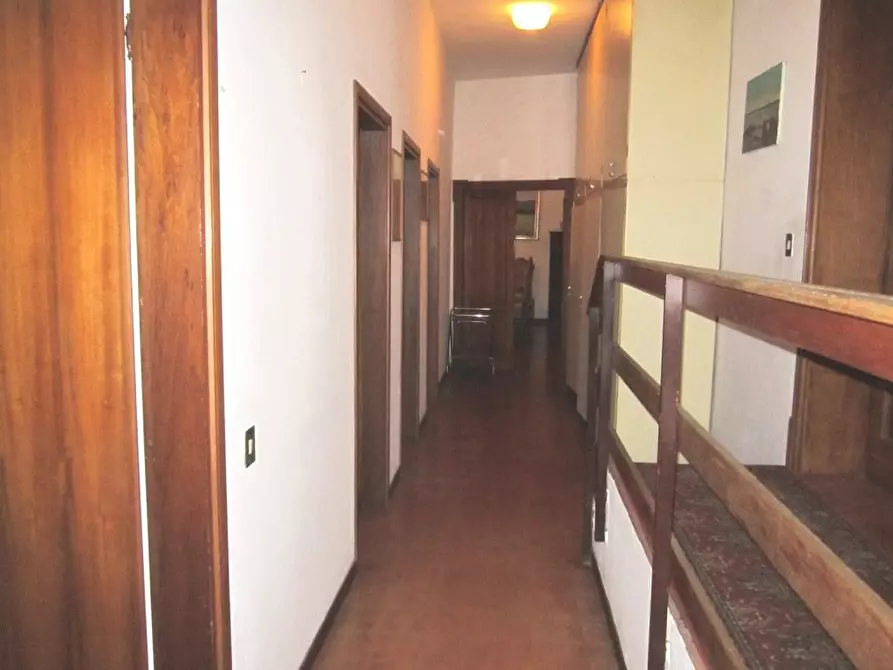 Immagine 28 di Villa in vendita  a Pisa