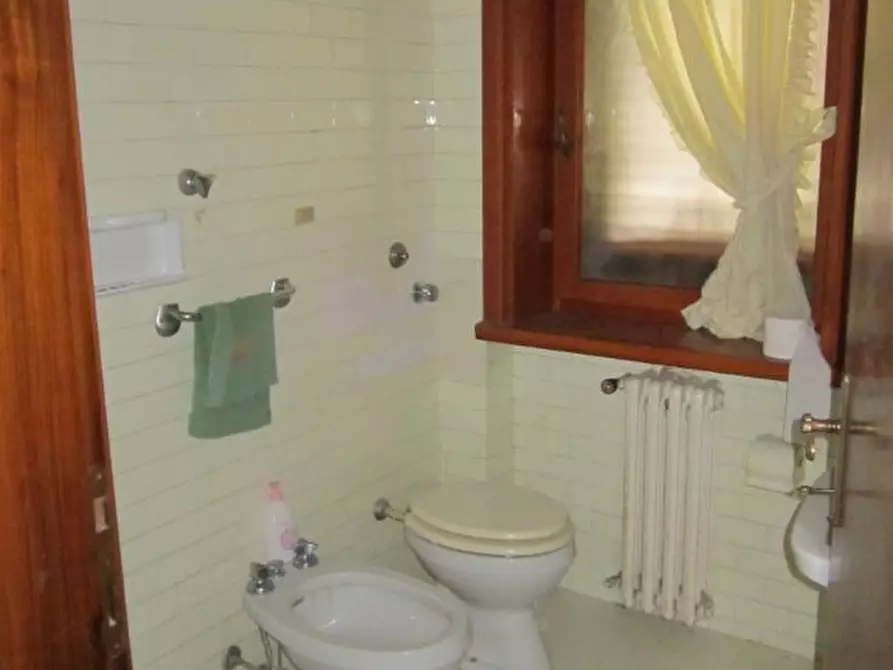 Immagine 27 di Villa in vendita  a Pisa