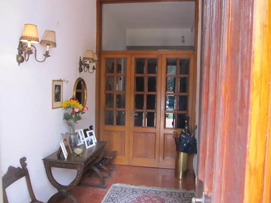 Immagine 10 di Villa in vendita  a Pisa