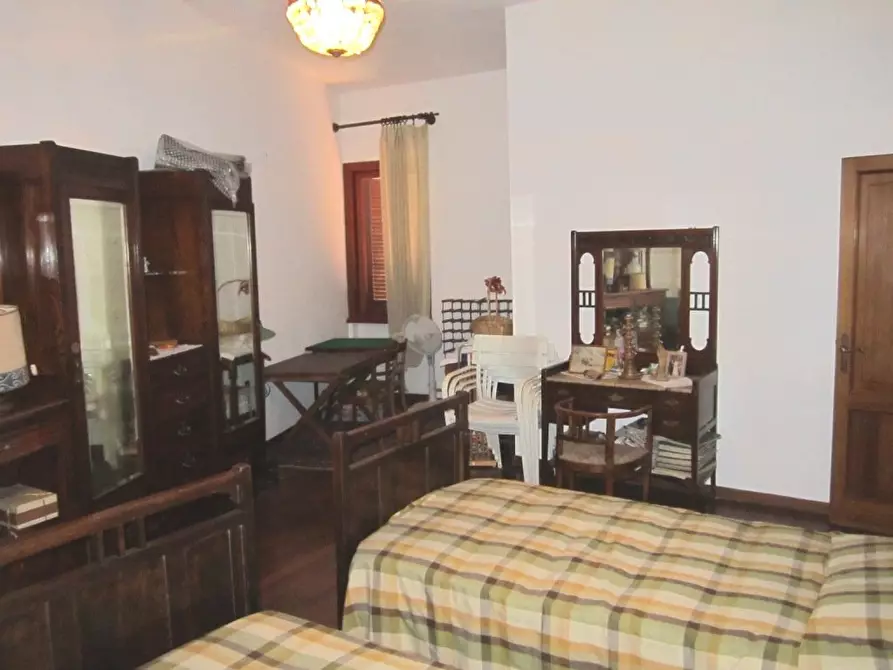 Immagine 45 di Villa in vendita  a Pisa