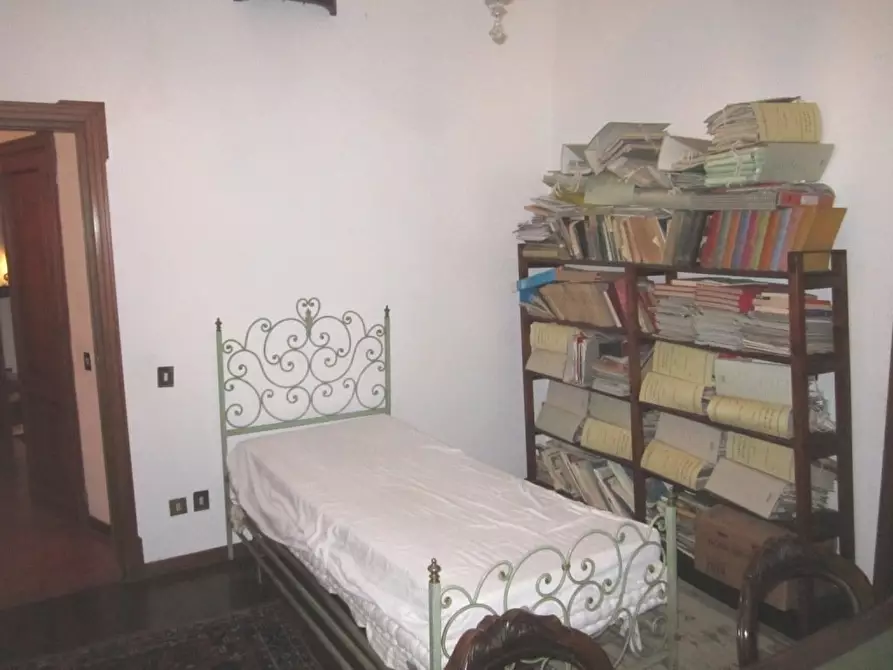 Immagine 41 di Villa in vendita  a Pisa