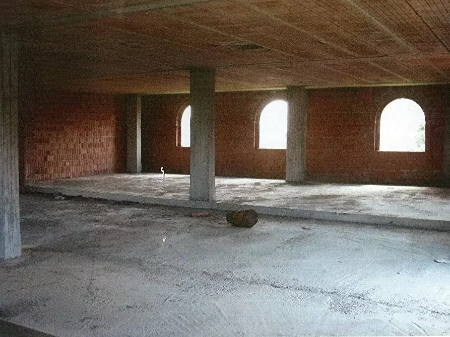 Immagine 2 di Palazzo in vendita  a Terricciola