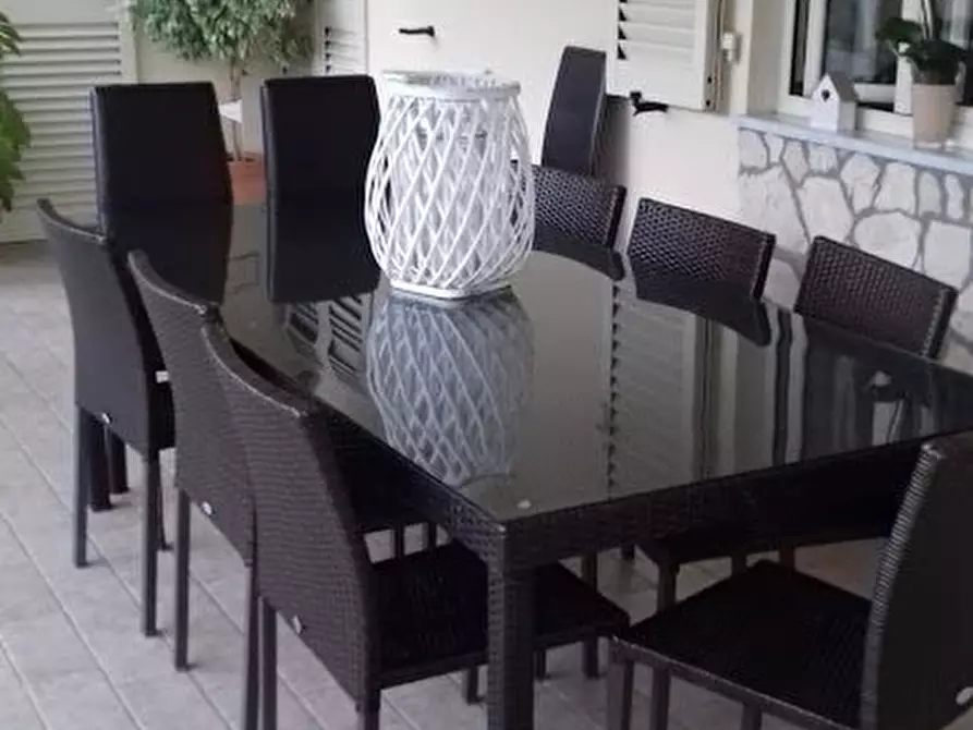 Immagine 6 di Casa semindipendente in affitto  a Carrara