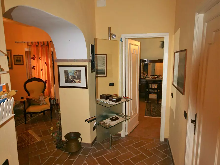 Immagine 56 di Casa colonica in vendita  a Carrara