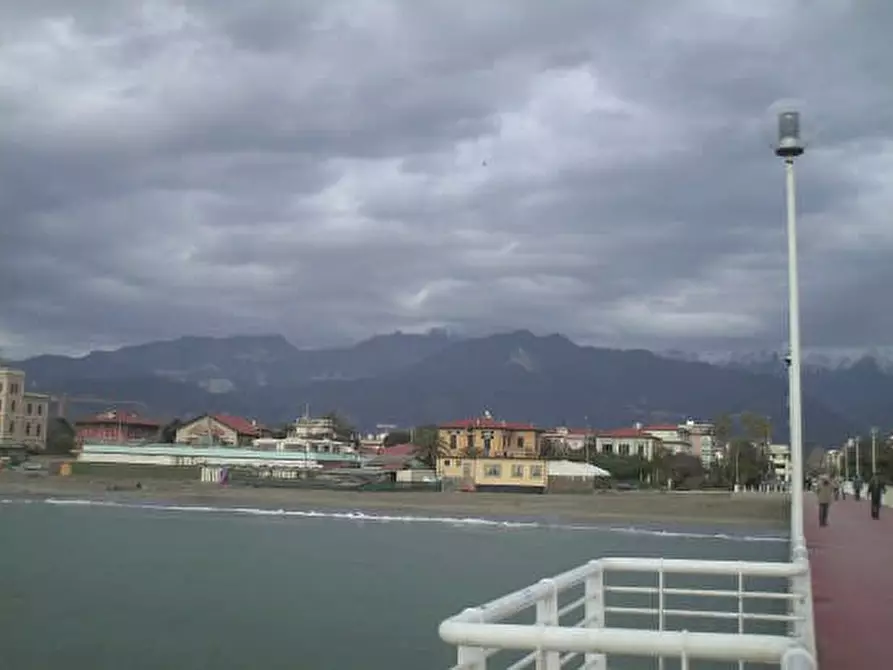 Immagine 7 di Mansarda in vendita  a Massa