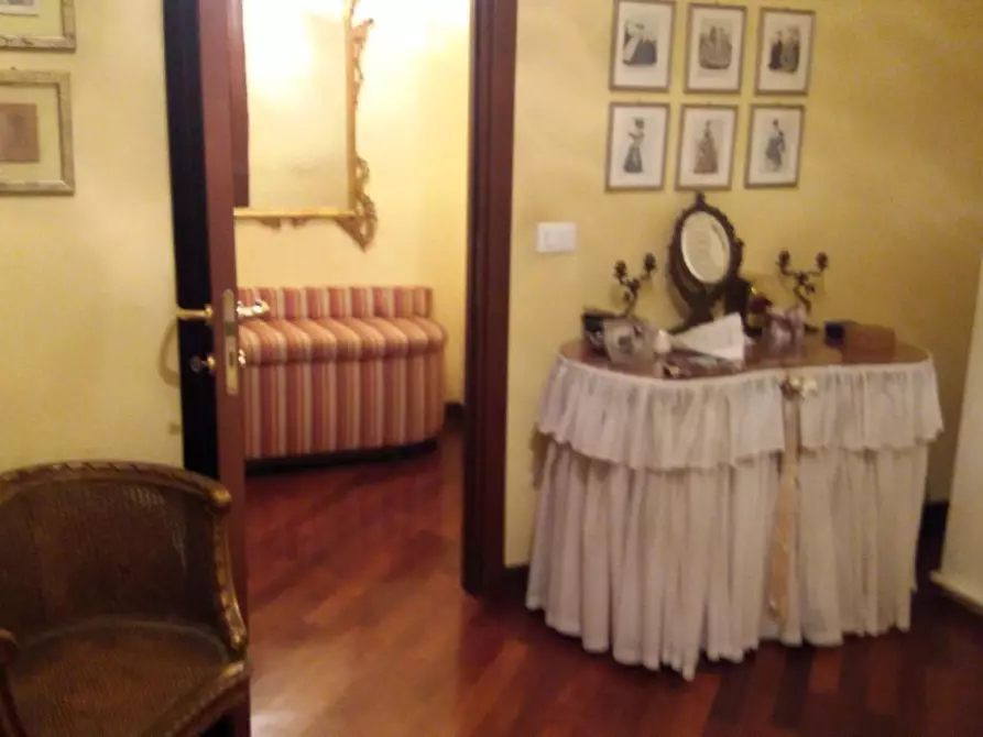 Immagine 9 di Mansarda in vendita  a Empoli