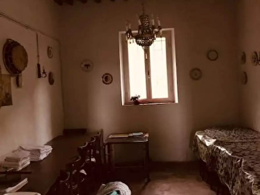 Immagine 46 di Casa colonica in vendita  a Calci