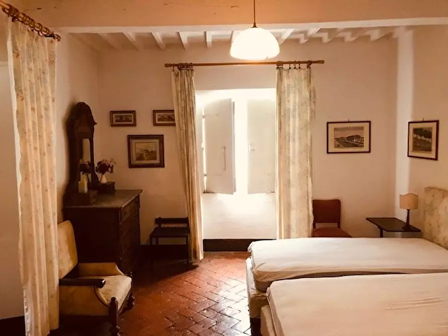 Immagine 27 di Casa colonica in vendita  a Calci