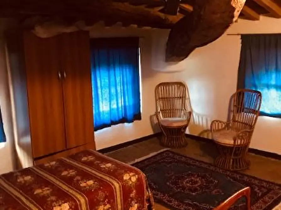 Immagine 42 di Casa colonica in vendita  a Calci