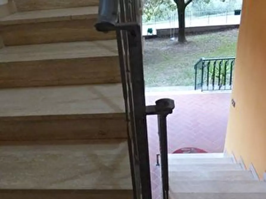 Immagine 18 di Villa in vendita  a Lucca