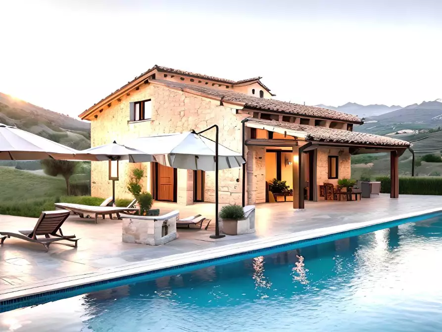 Immagine 1 di Villa in vendita  a Gambassi Terme