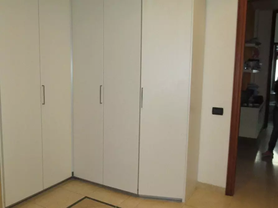 Immagine 5 di Appartamento in vendita  a Carrara