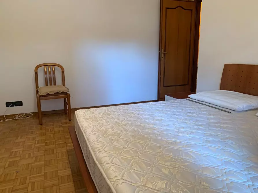 Immagine 11 di Appartamento in vendita  a Carrara