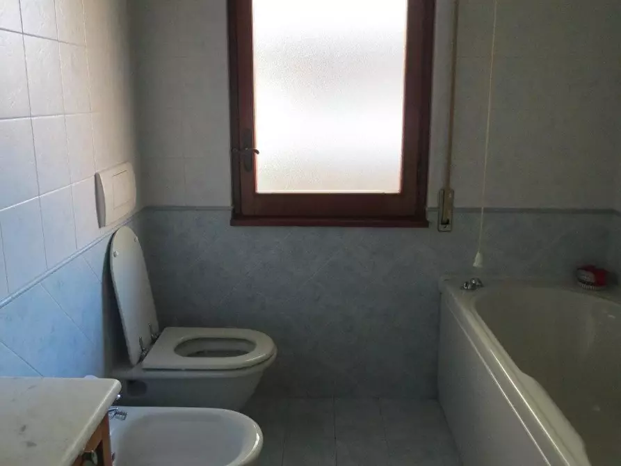 Immagine 15 di Appartamento in vendita  a Carrara