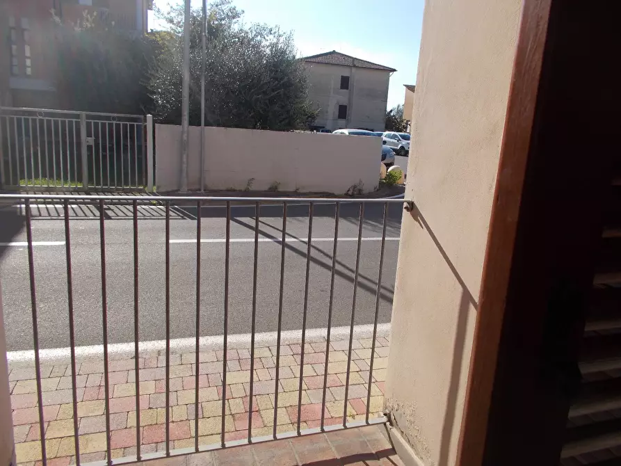 Immagine 15 di Appartamento in affitto  a Pontedera