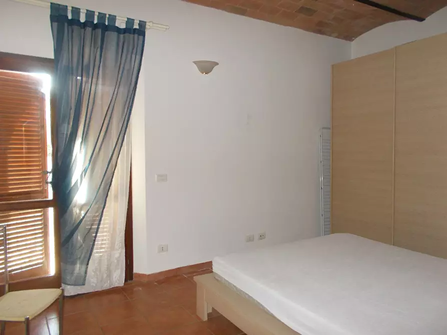 Immagine 8 di Appartamento in affitto  a Pontedera