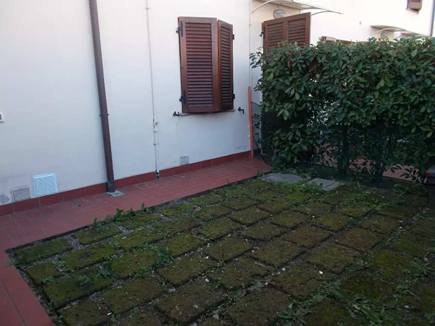 Immagine 3 di Appartamento in affitto  a Pontedera