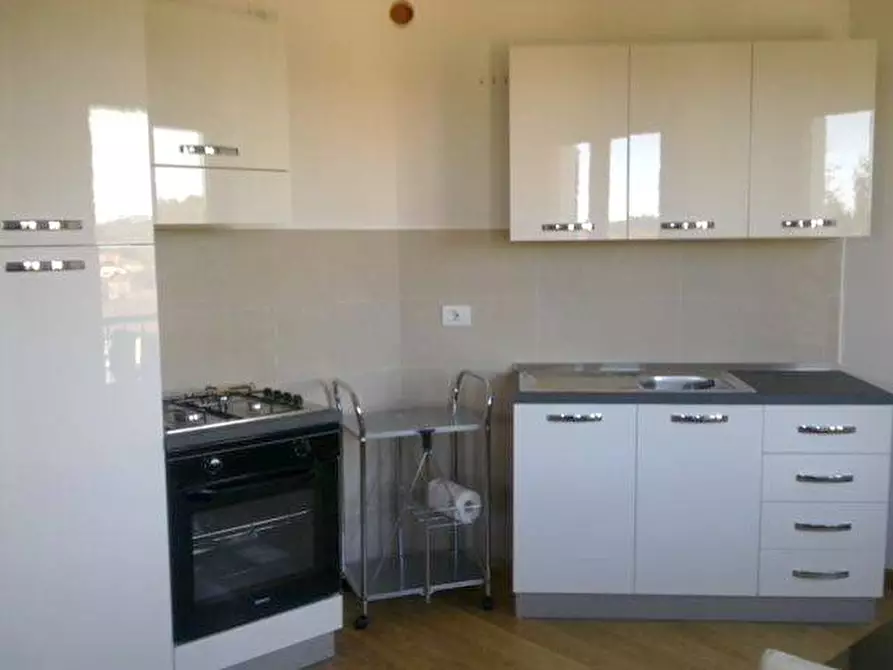 Immagine 4 di Appartamento in vendita  a Siena