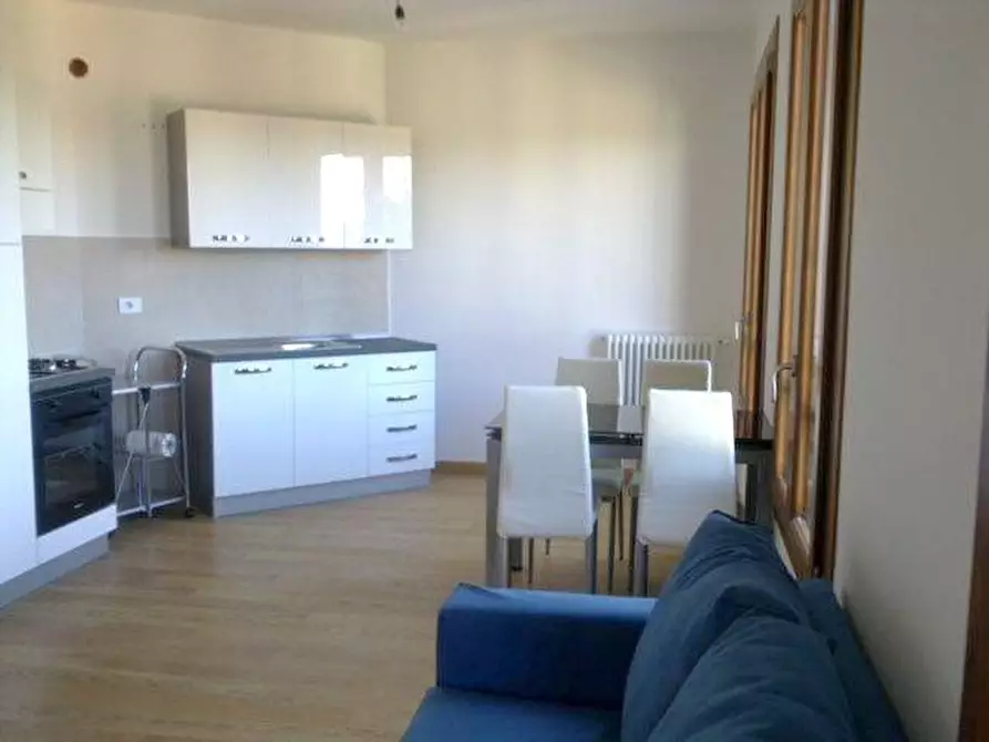 Immagine 1 di Appartamento in vendita  a Siena