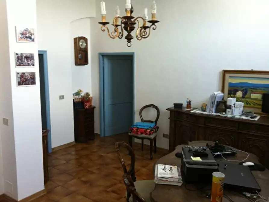 Immagine 4 di Appartamento in vendita  a Siena