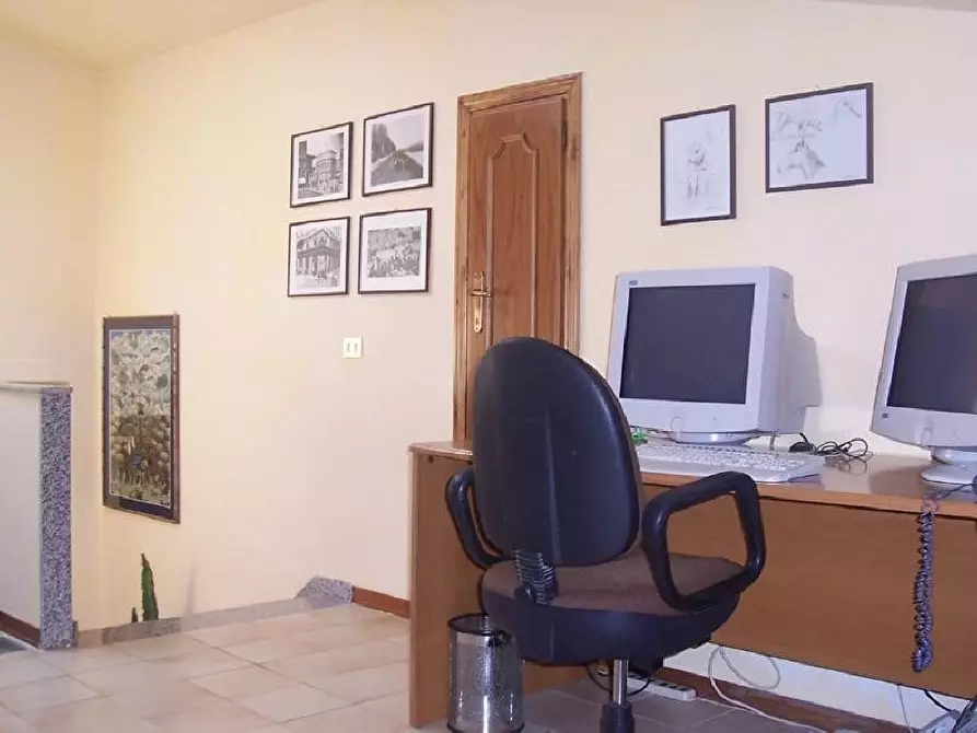 Immagine 9 di Appartamento in vendita  a Colle Di Val D'elsa