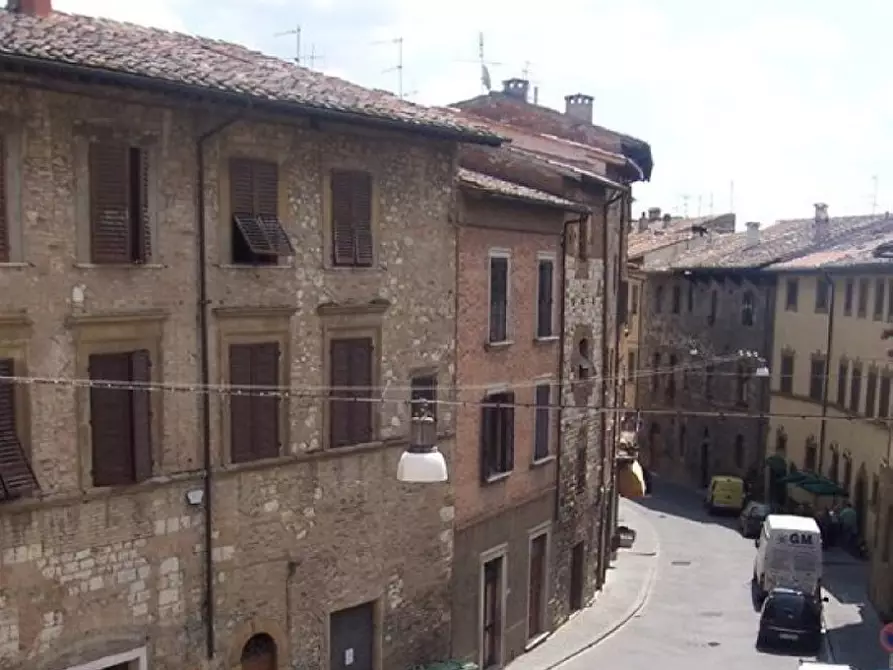 Immagine 10 di Appartamento in vendita  a Colle Di Val D'elsa