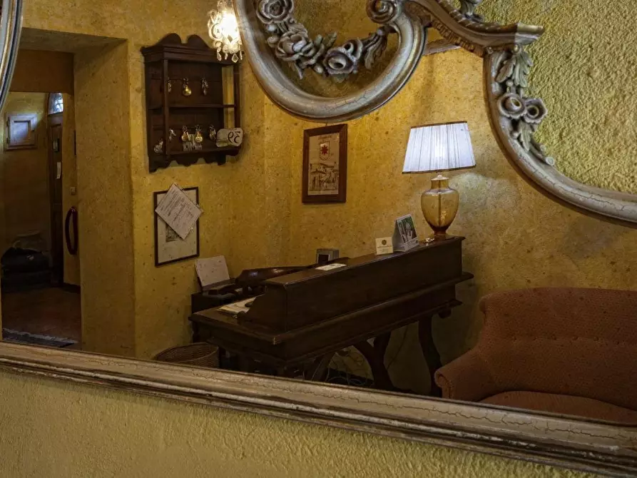 Immagine 14 di Albergo/B&B/Residence in vendita  a Montalcino