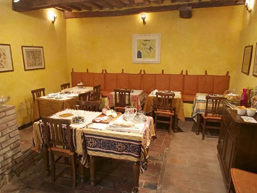 Immagine 6 di Albergo/B&B/Residence in vendita  a Montalcino