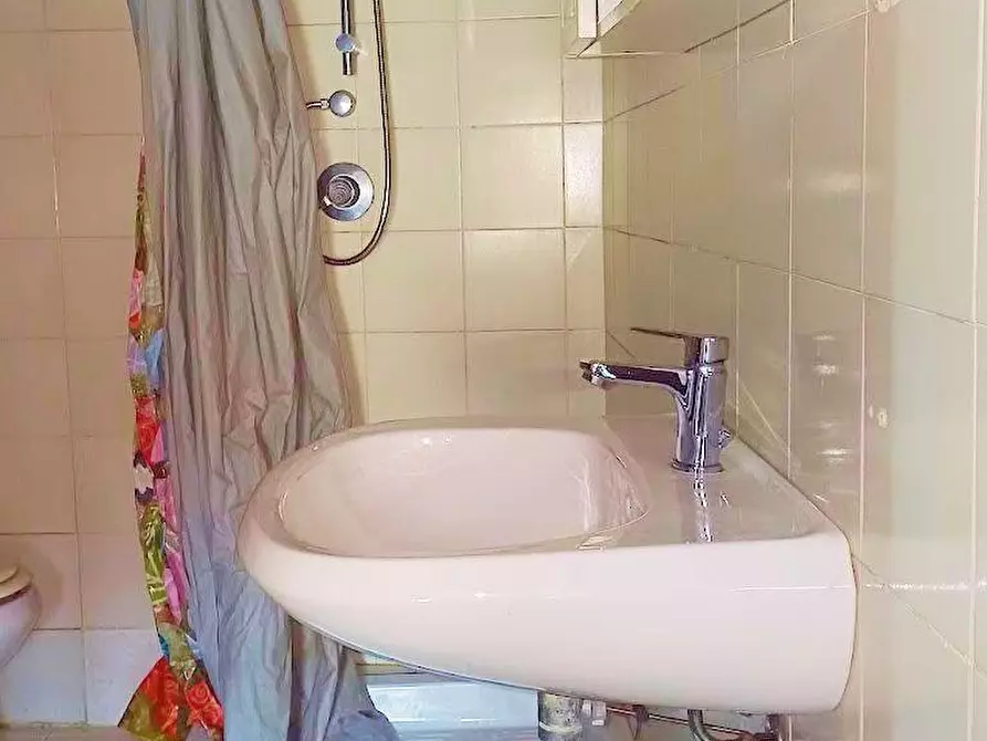 Immagine 17 di Appartamento in vendita  a Buti