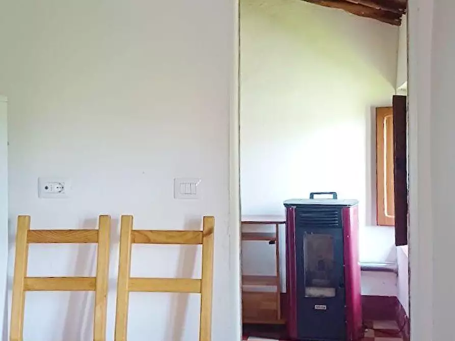 Immagine 10 di Appartamento in vendita  a Buti