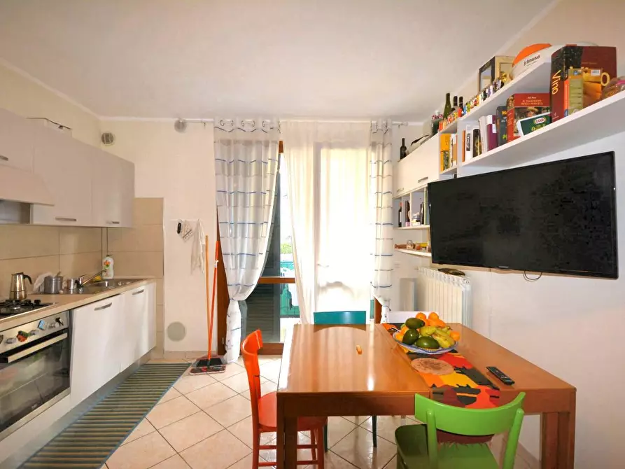 Immagine 1 di Appartamento in vendita  a Lucca