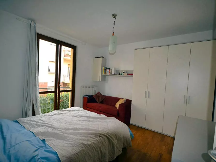 Immagine 8 di Appartamento in vendita  a Lucca