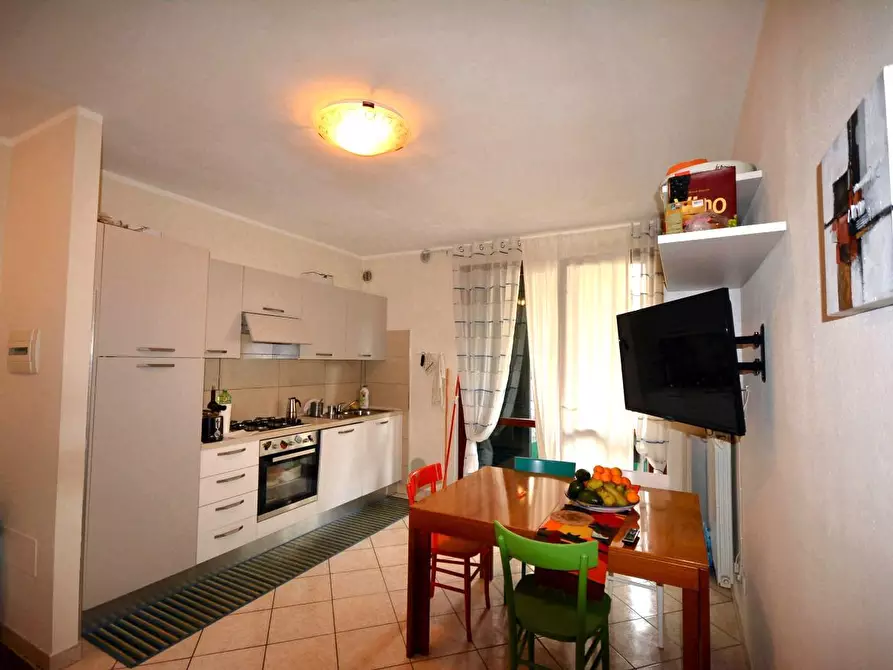 Immagine 2 di Appartamento in vendita  a Lucca