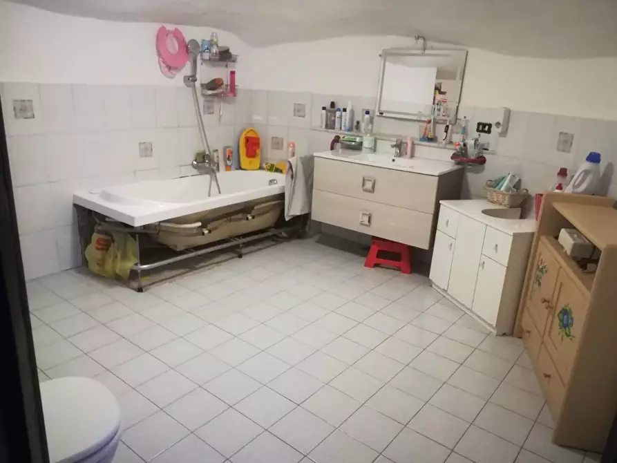 Immagine 7 di Appartamento in vendita  a Carrara