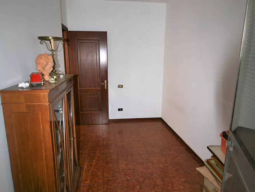 Immagine 13 di Appartamento in vendita  a Carrara