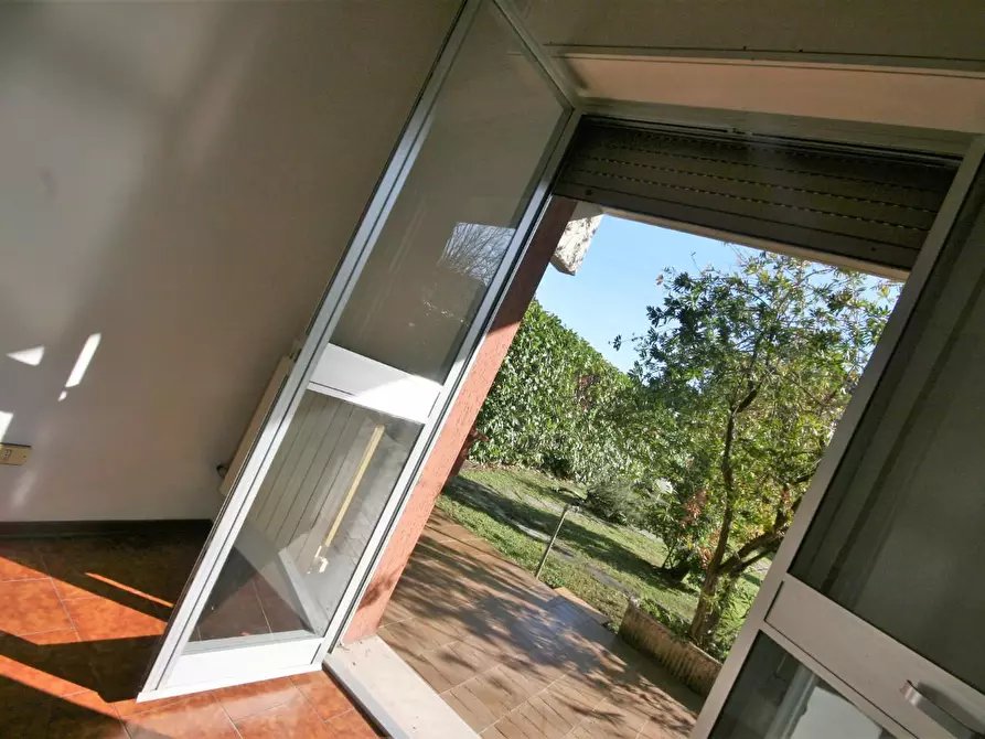 Immagine 16 di Appartamento in vendita  a Carrara