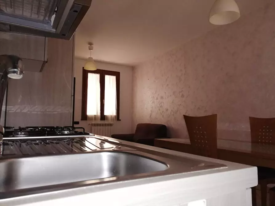 Immagine 5 di Appartamento in vendita  a Santa Maria A Monte