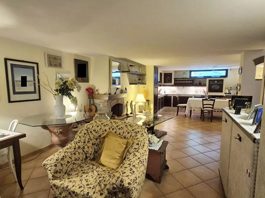 Immagine 48 di Villa in vendita  a Massarosa