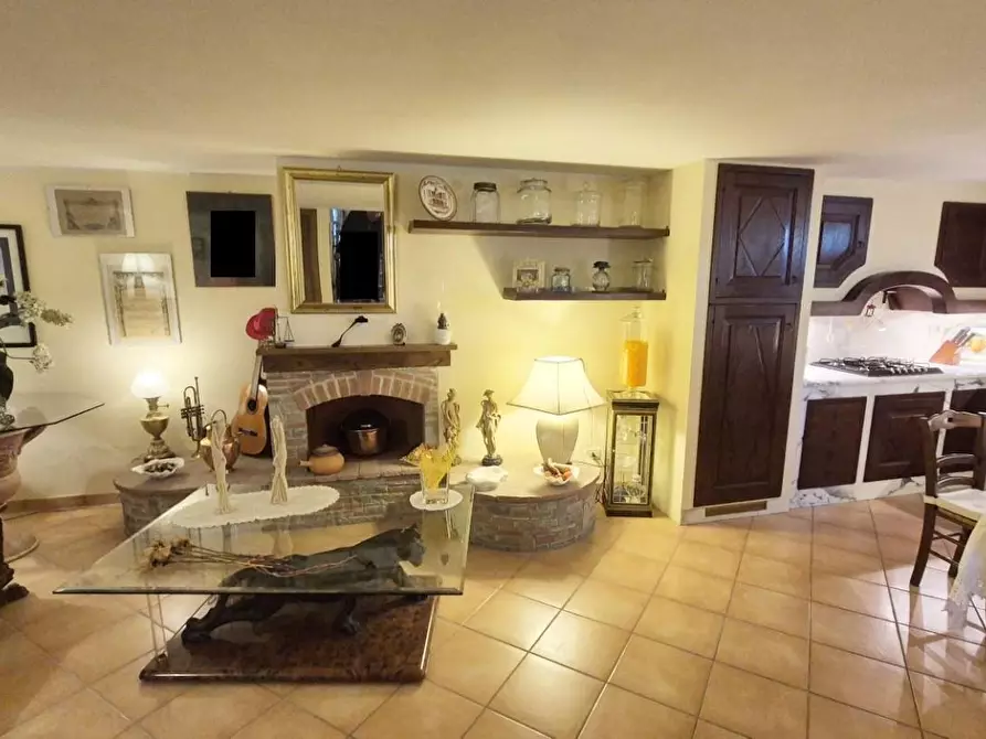 Immagine 46 di Villa in vendita  a Massarosa