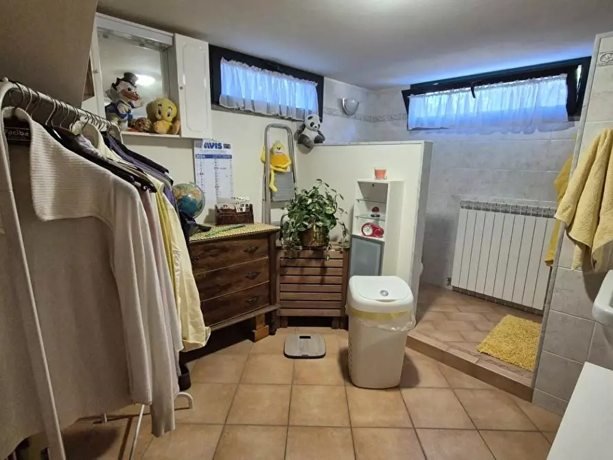 Immagine 65 di Villa in vendita  a Massarosa