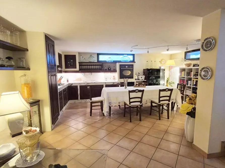 Immagine 52 di Villa in vendita  a Massarosa